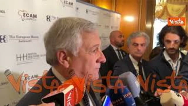 https://media.liberoquotidiano.it/lOlui73212Uk79pTGFas4i_jd196T1I6BDC76muPkp8/width:800/quality:90/aW1hZ2VzLzIwMjUvMDkvMjIvMTcwMzE0NjQ3LTFhYjQ5NjdlLWJjNTAtNGIwNi1iNTE4LWVmNGIxMGMwMDFiZC5qcGc.webp
