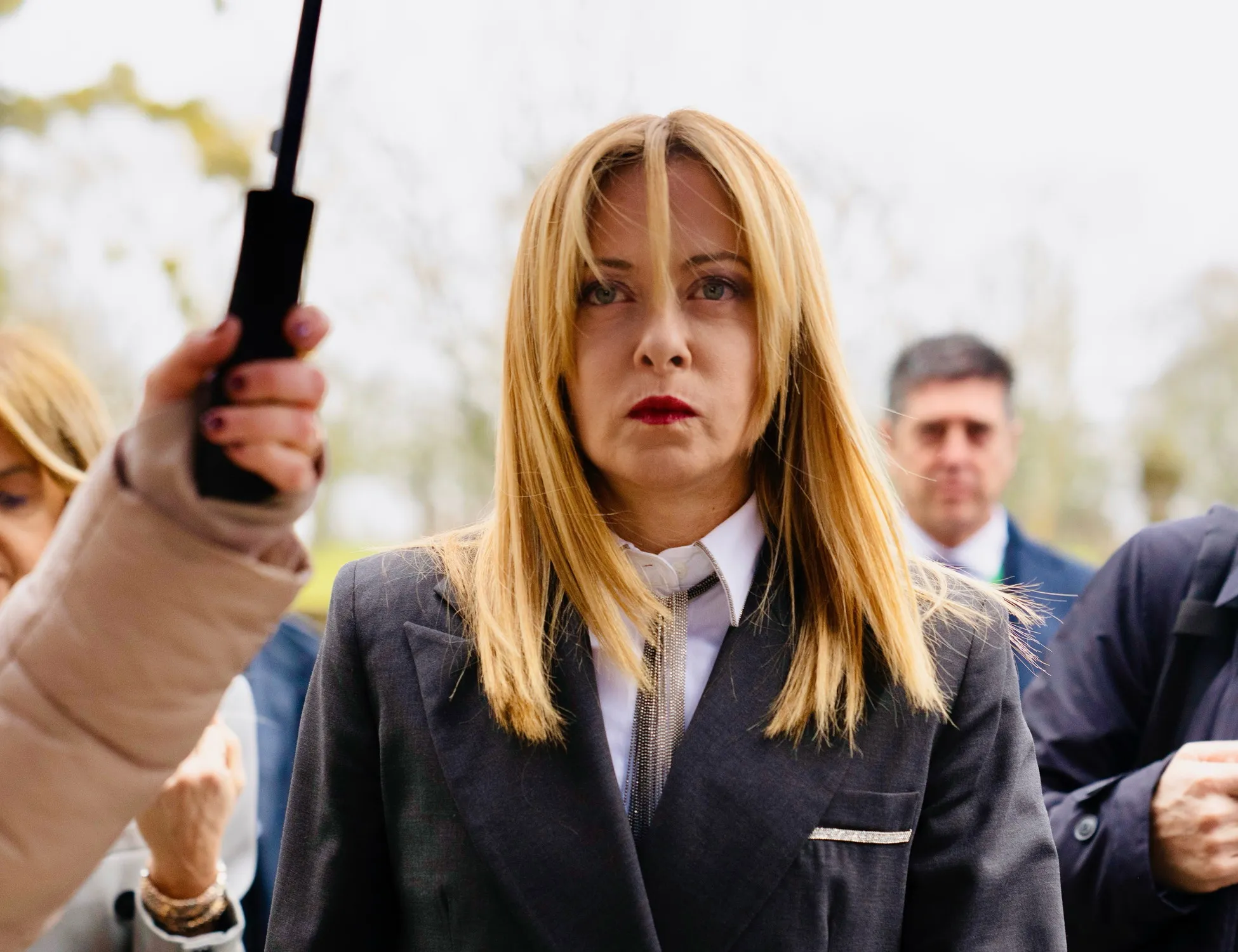 Leggi l'articolo: "Imprescindibili servitori dello Stato": Polizia, orgoglio-Meloni