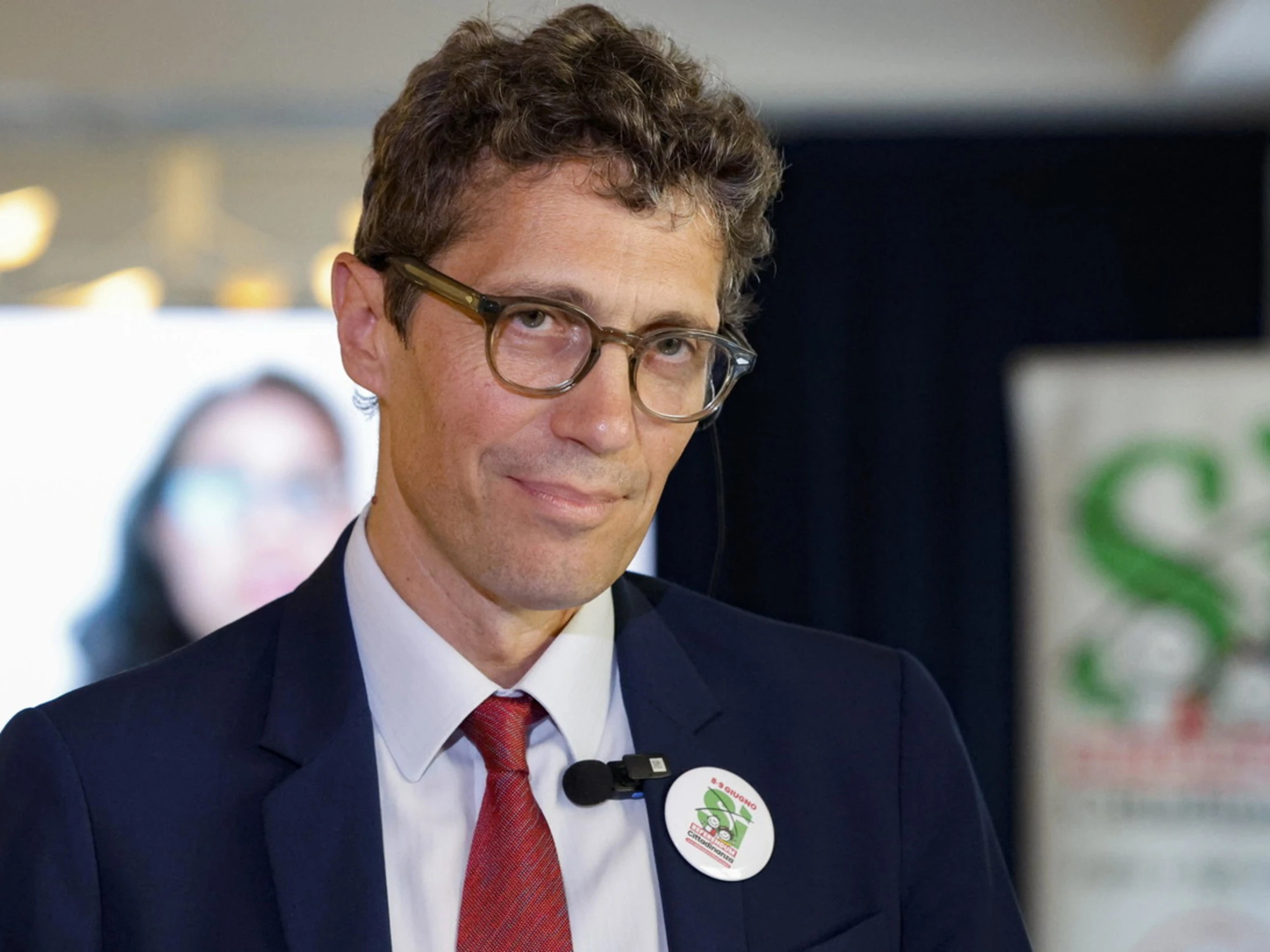 Più Europa, l'assemblea finisce in disgrazia: botte, urla, persone chiuse nei bagni