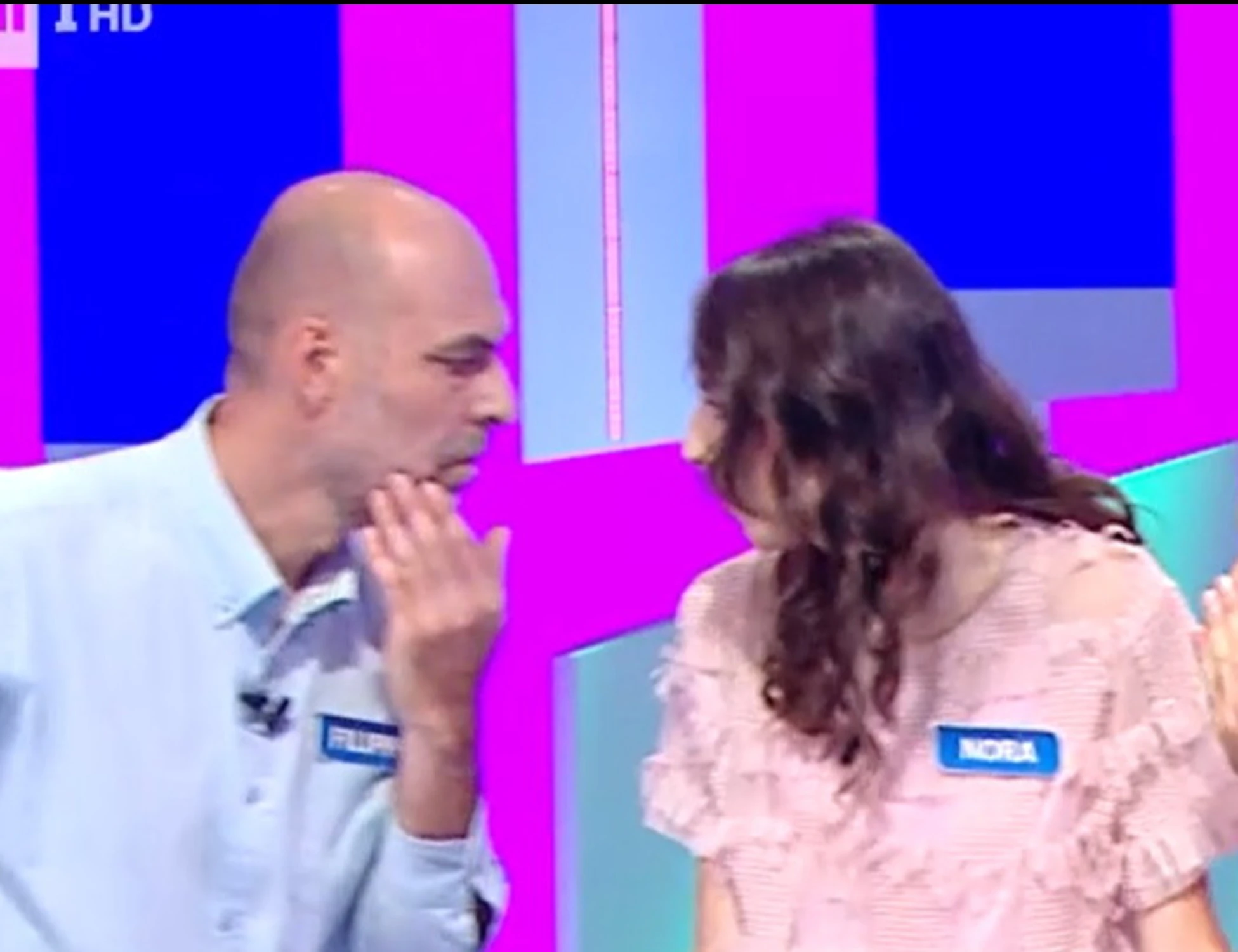 Reazione a catena, insulti sui Pane e miele: "Domani nevica", viene giùtutto