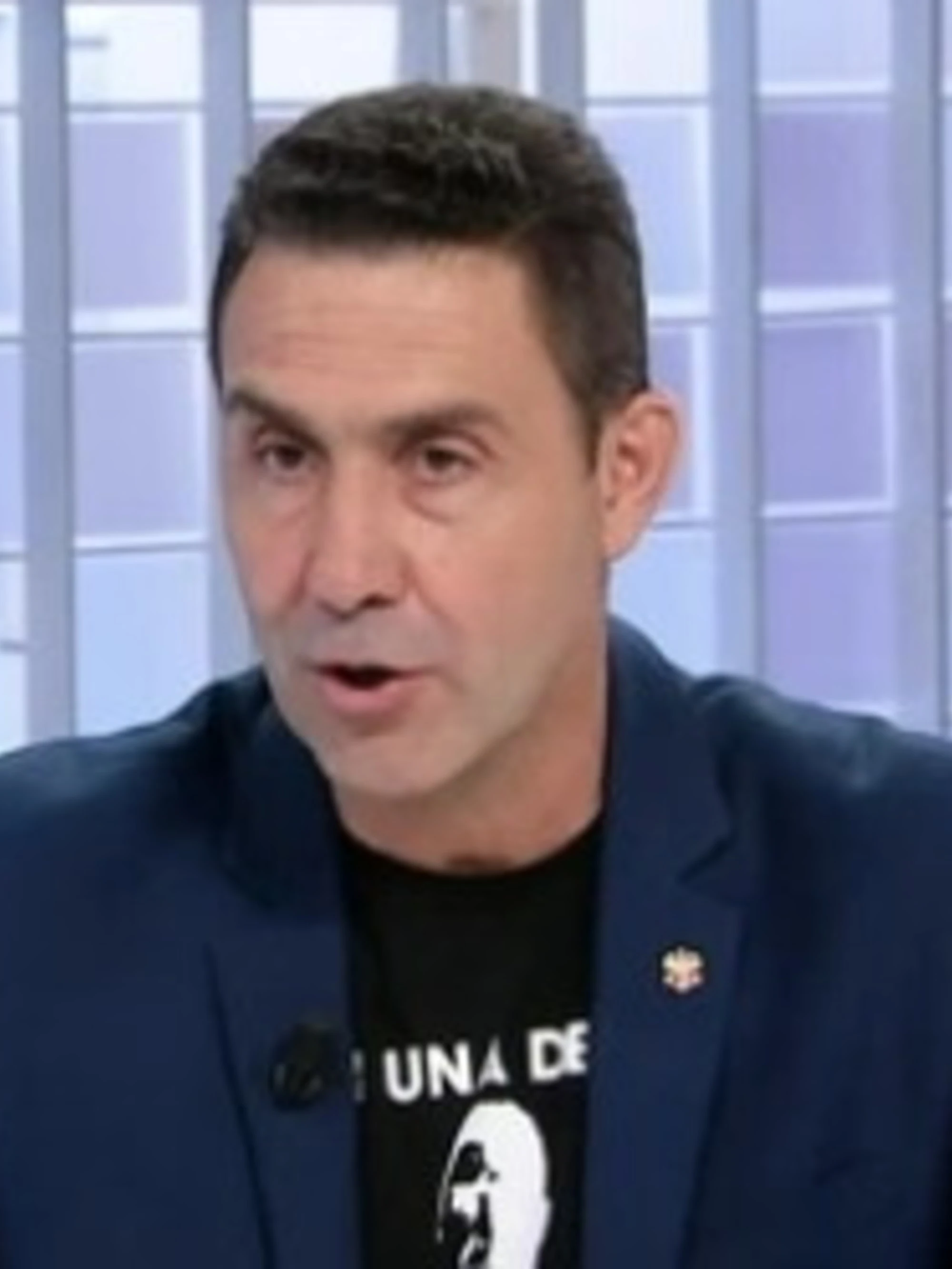 Il generale Vannacci spiana la piazza di Repubblica: "Non distinguono vaso e mortaio"
