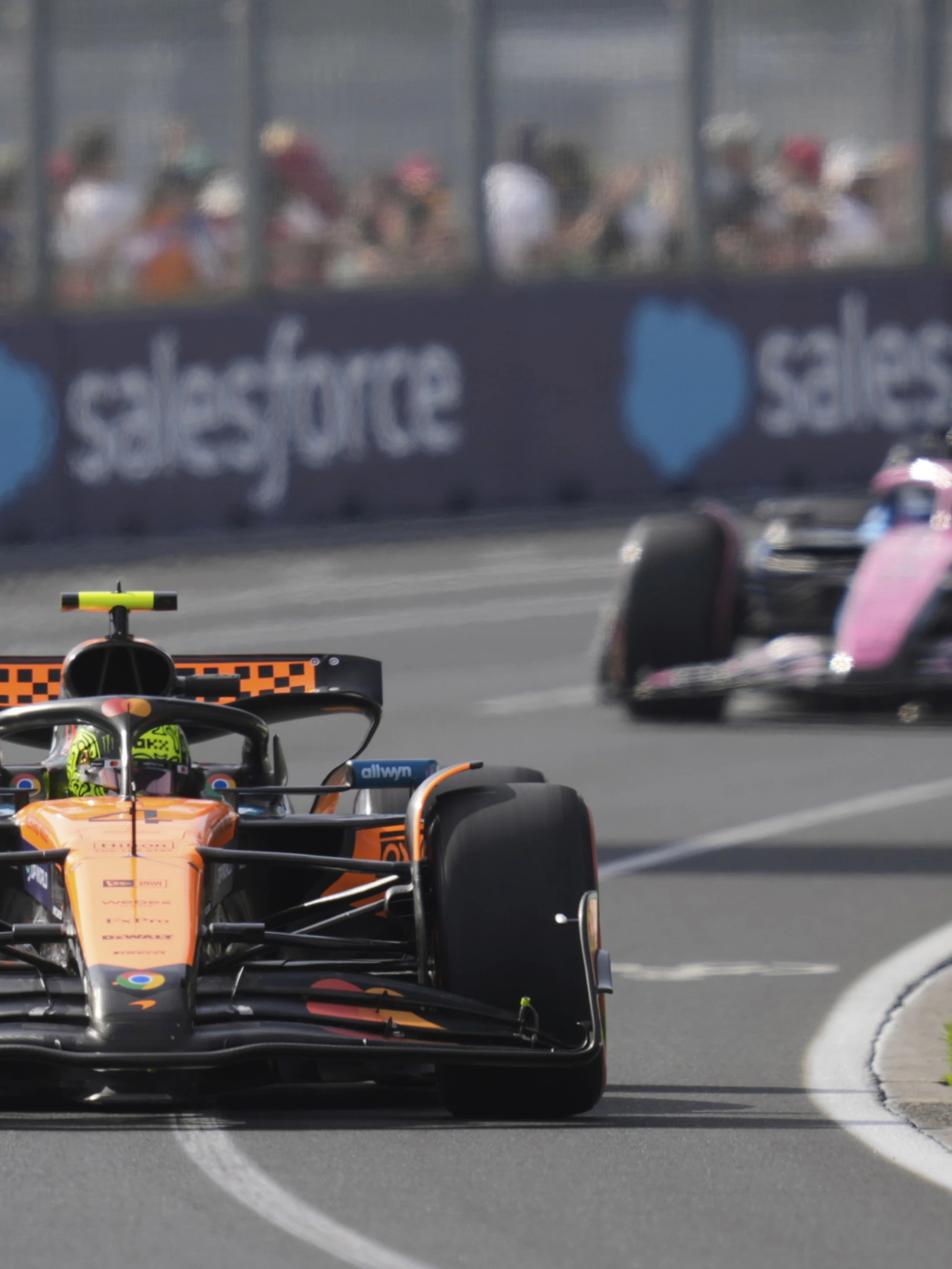 Formula 1, è doppietta per la McLaren: pole di Norris a Melbourne. Ferrari dietro
