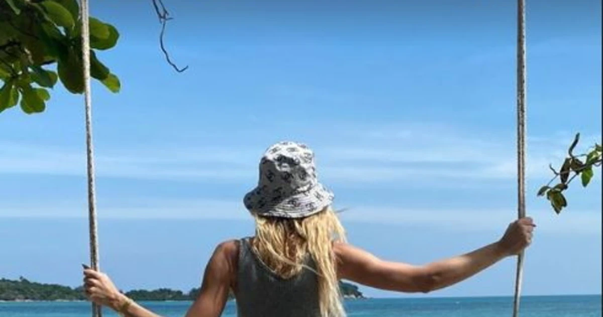 Ilary Blasi, un Lato B pazzesco in Thailandia