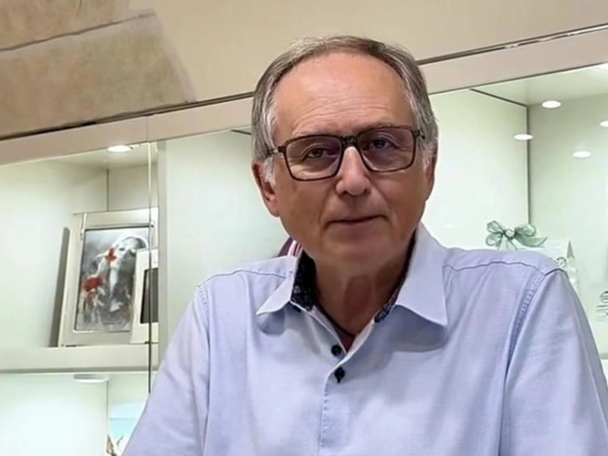 Mario Roggero entra in carcere, le ultime parole prima di entrare: "Spero nella grazia, Mattarella si metta una mano sulla coscienza"