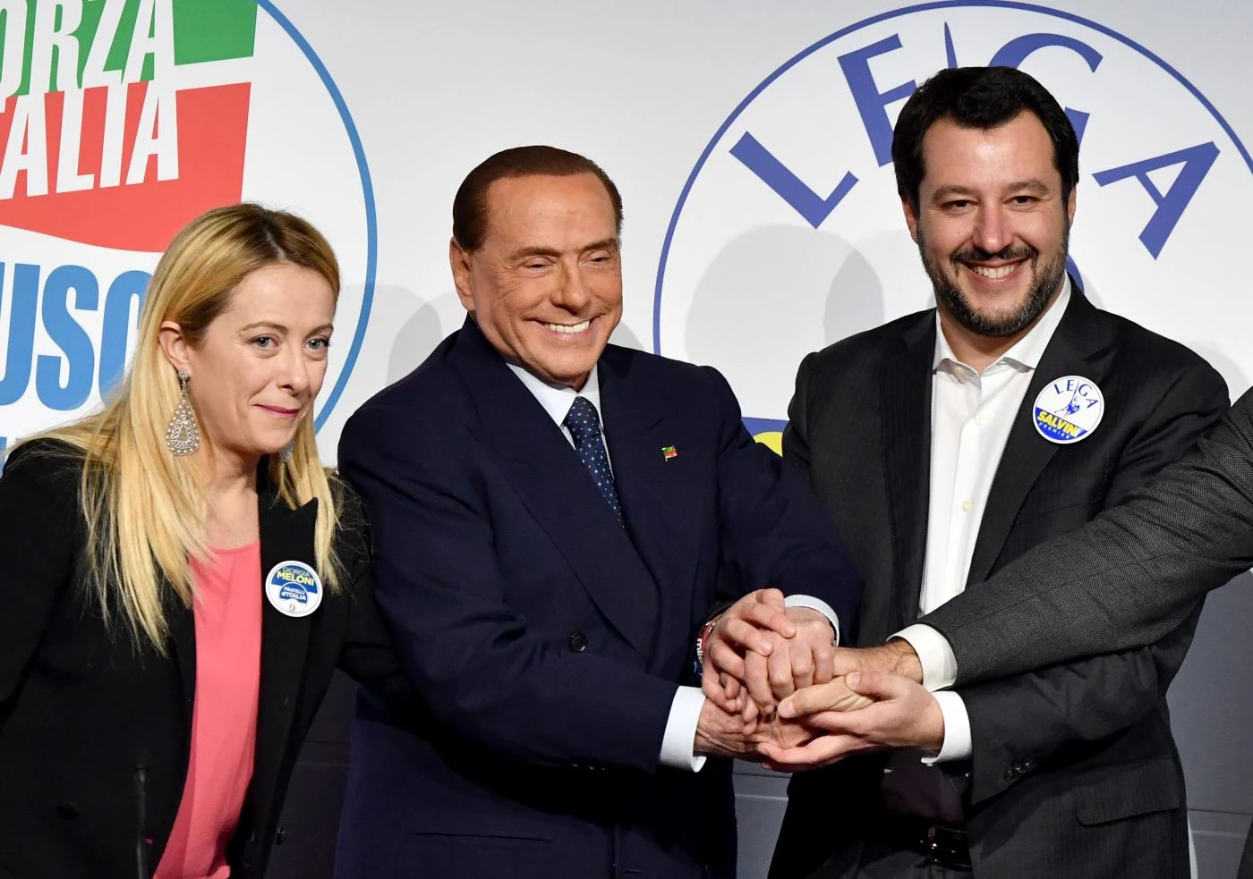 Silvio Berlusconi alla manifestazione con Matteo Salvini e Giorgia Meloni: "Saremo un'unica forza di aggressione della sinistra"