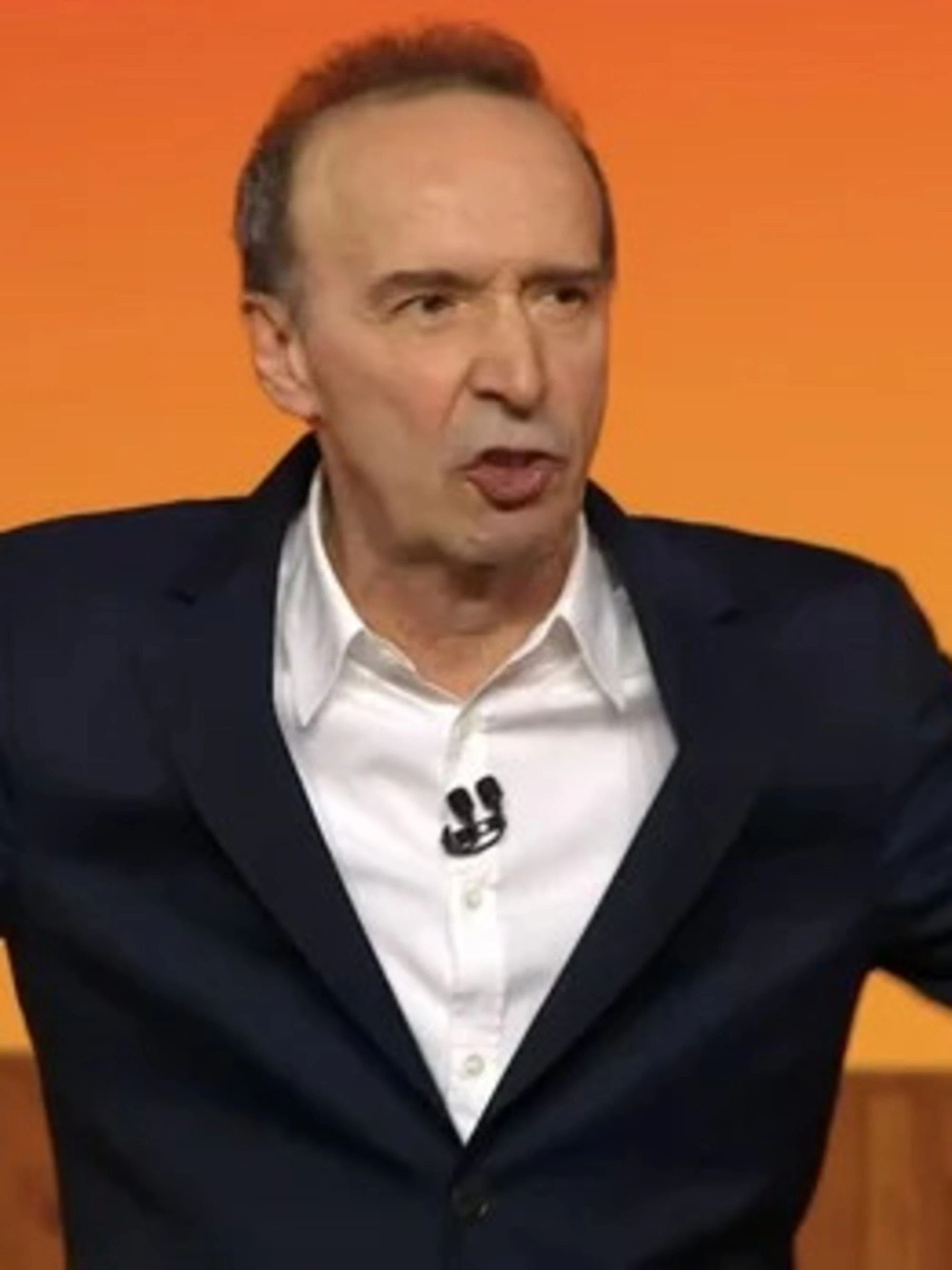 Roberto Benigni, sermone contro Giorgia Meloni su Rai 1: "A Ventotene si accese la luce"