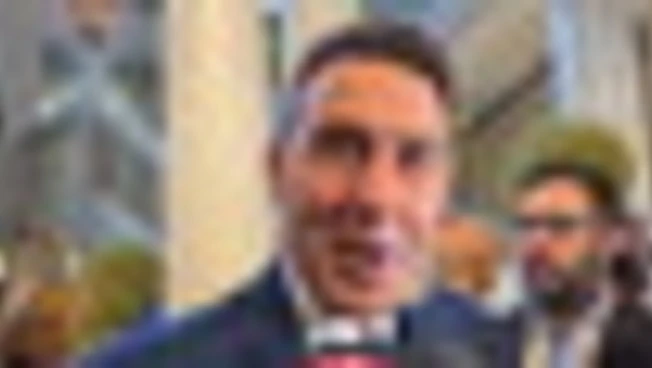 Vannacci arriva a Cernobbio: "Fiero di esserci, serve Europa diversa"