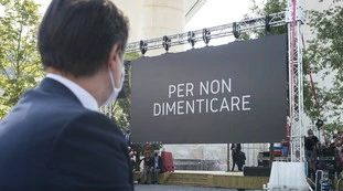 Giuseppe Conte indagato per il coronavirus, la verità: "Verbali desecretati, il lockdown l'ha deciso lui"