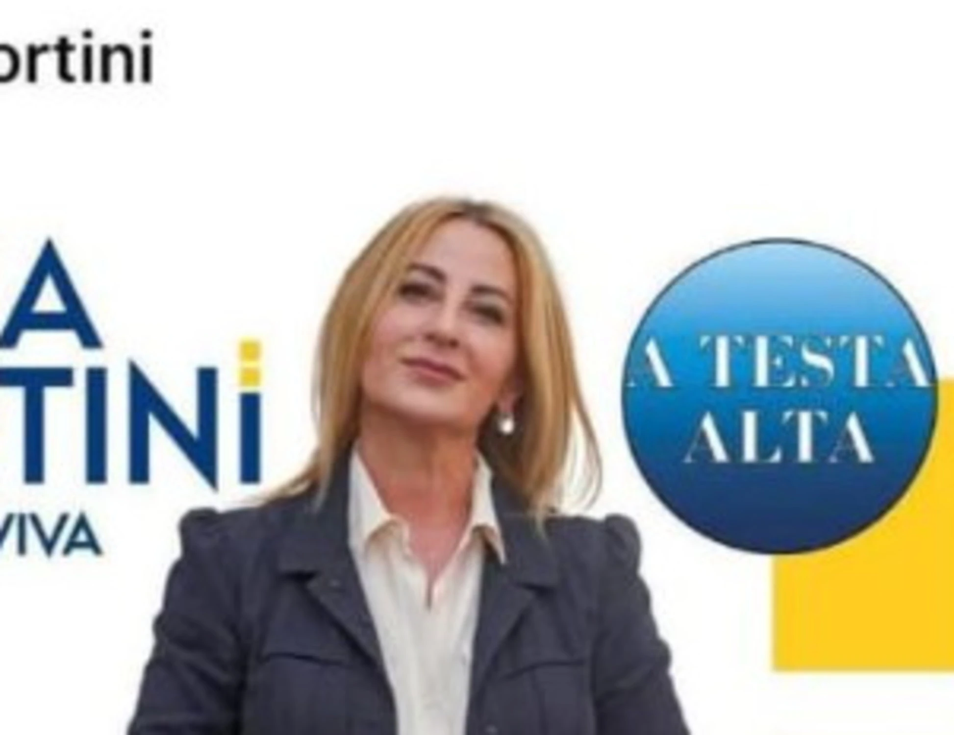 De Luca fa campagna nelle scuole: la foto che fa esplodere lo scandalo