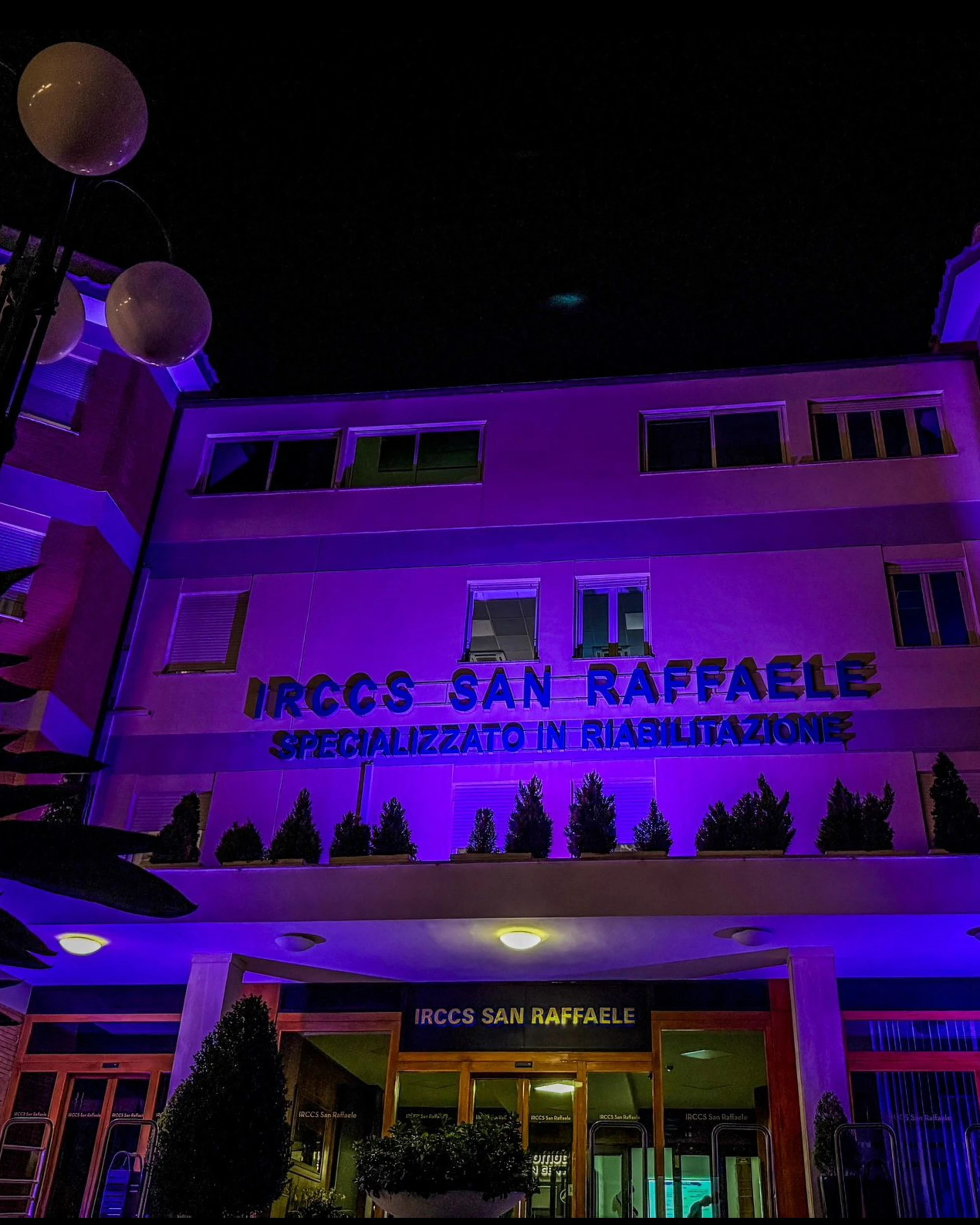 Giornata mondiale dell'Alzheimer, l'IRCCS San Raffaele di Roma illuminato di viola