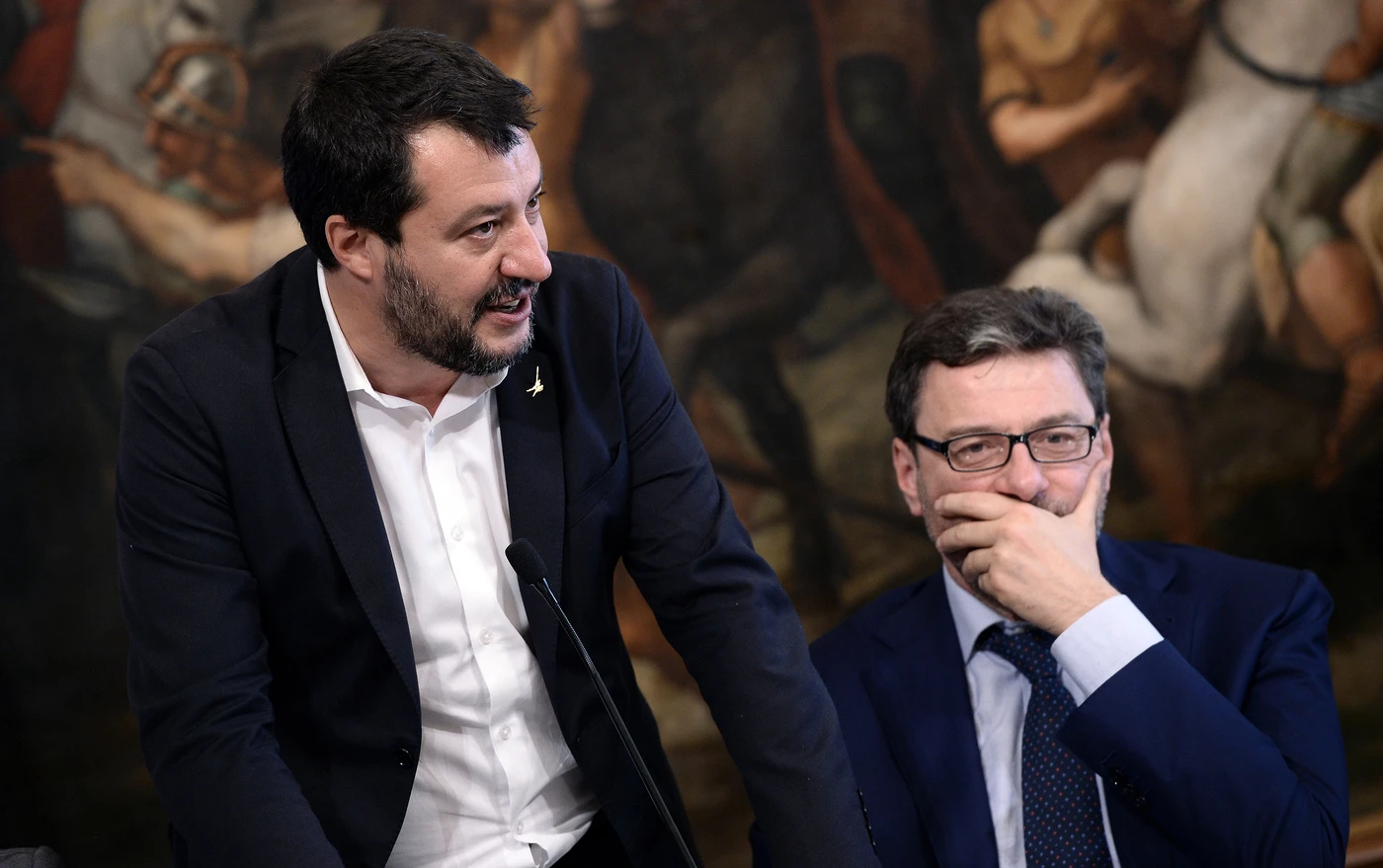 Giancarlo Giorgetti silurato dal M5s, e lui silura Luigi Di Maio. Retroscena: "Se ne va dal governo"