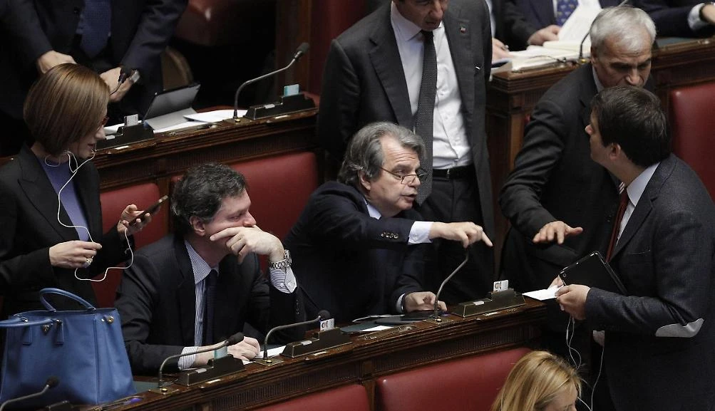 Forza Italia, Fitto e Brunetta capilista: le Europee saranno primarie
