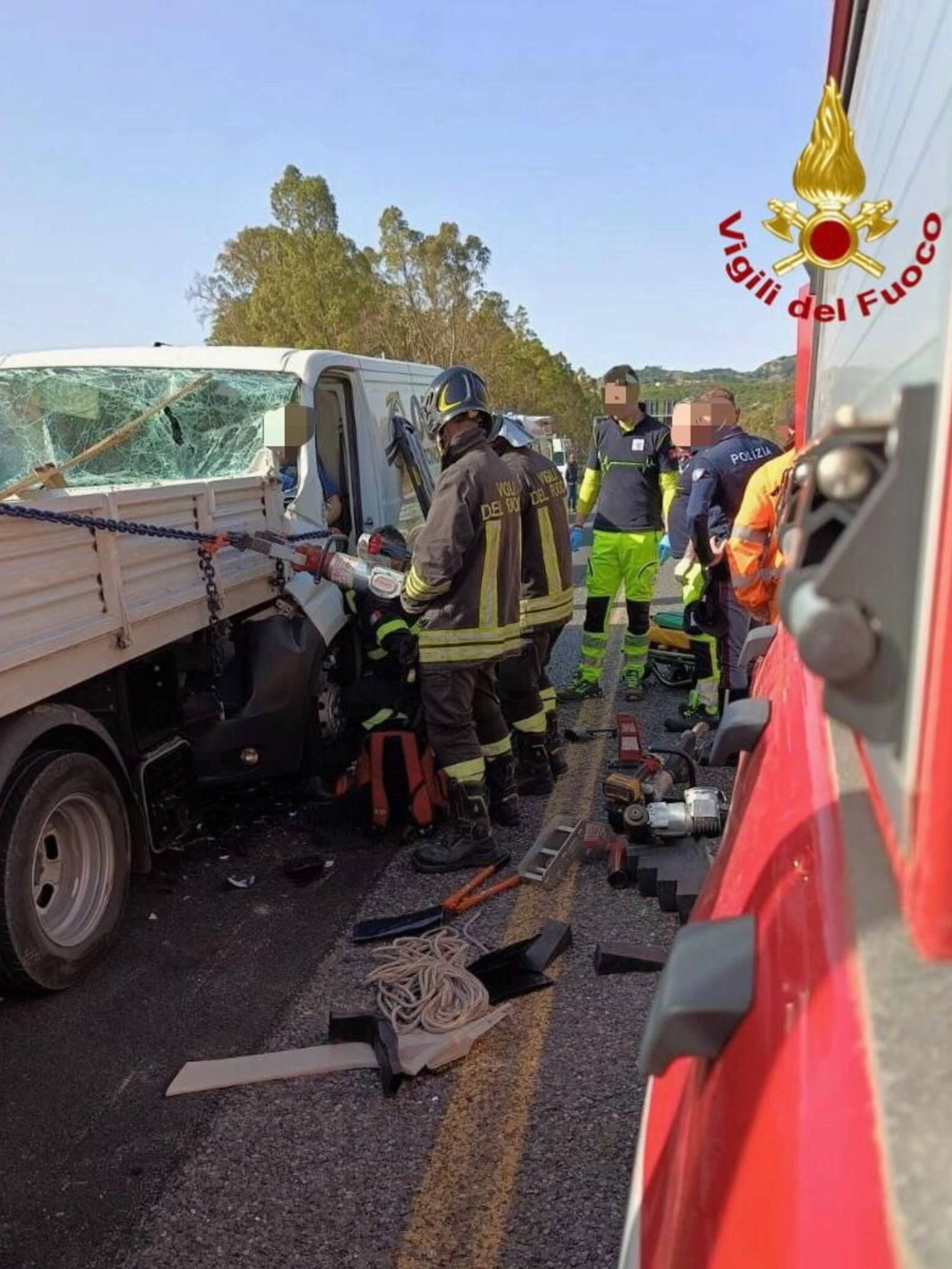 A14, furgone piomba sul cantiere: sciagura in tangenziale a Bologna