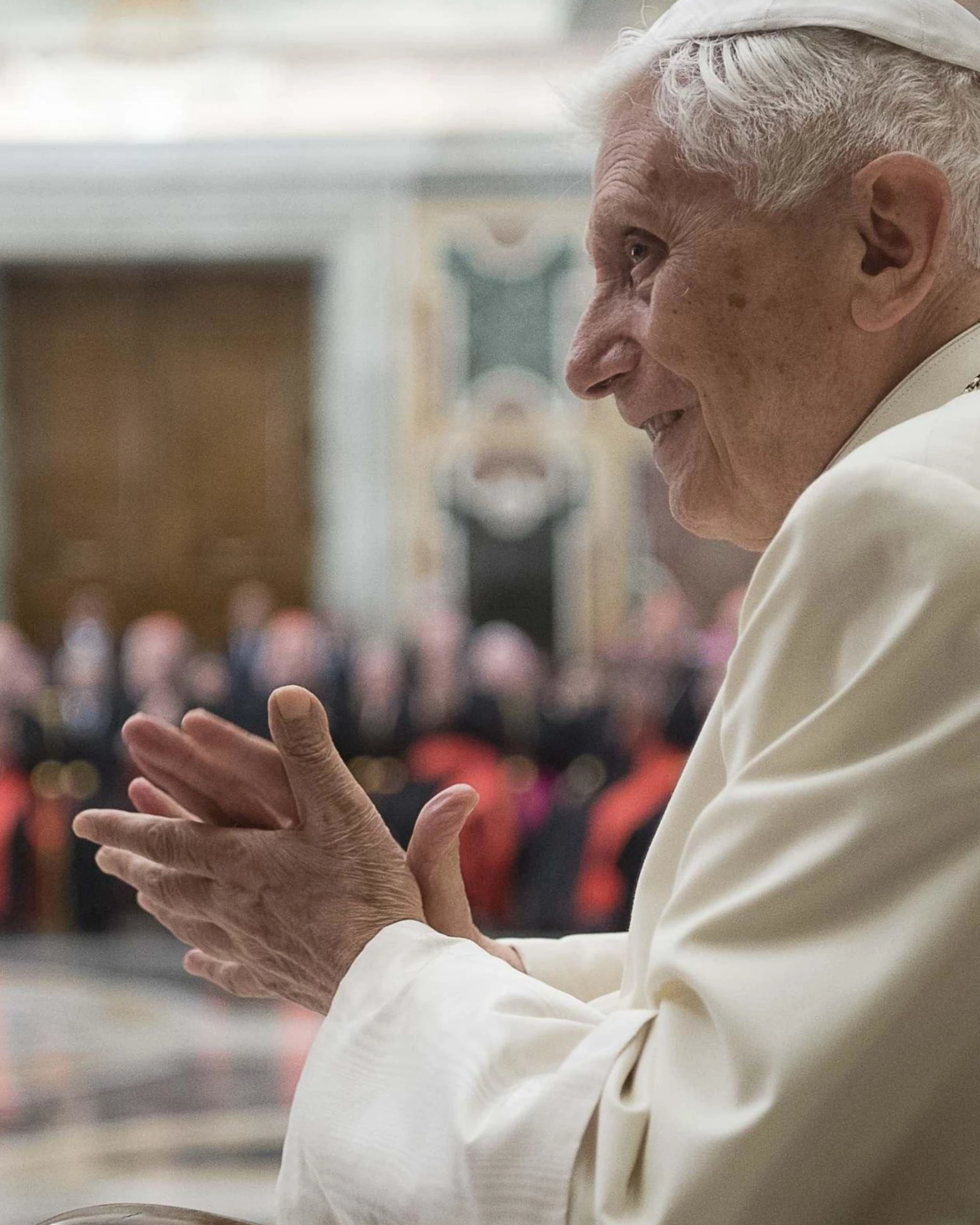 Benedetto XVI, le lettere segrete: "La mia rinuncia è piena e valida"