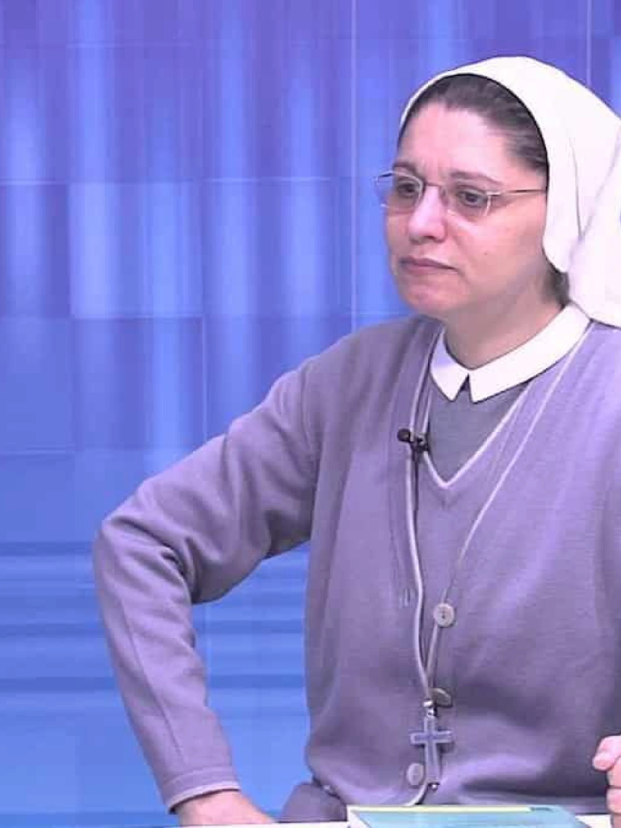 Fratoianni insulta Meloni? La suora lo spiana