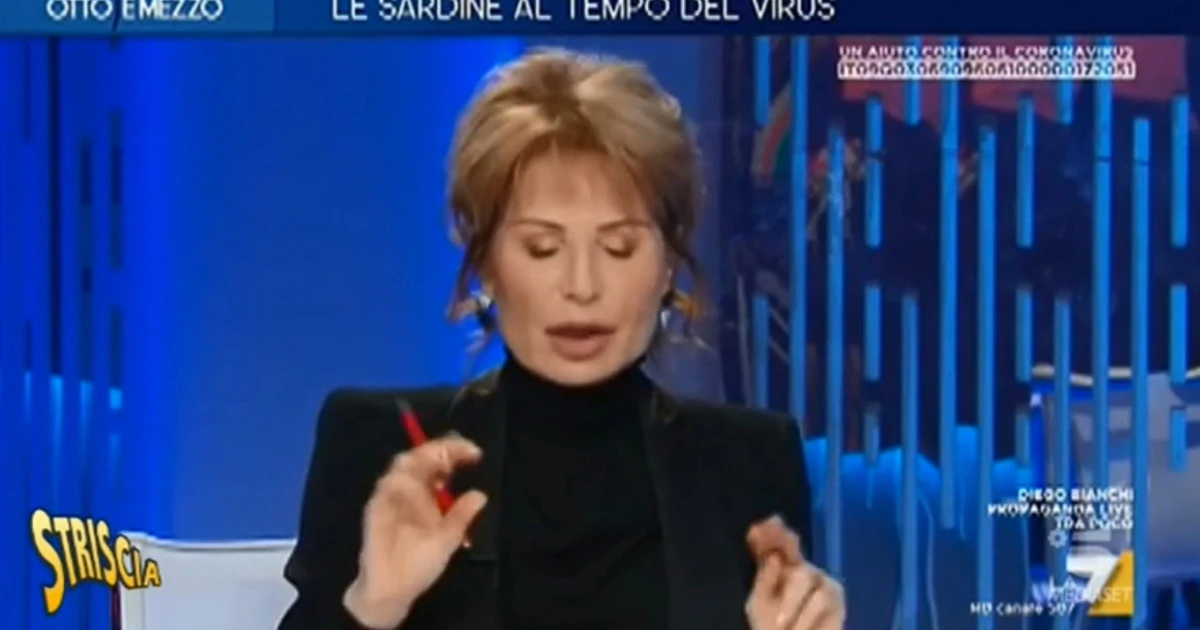 Striscia la Notizia, siluro contro Lilli Gruber: guardatela ieri, ecco com'è oggi