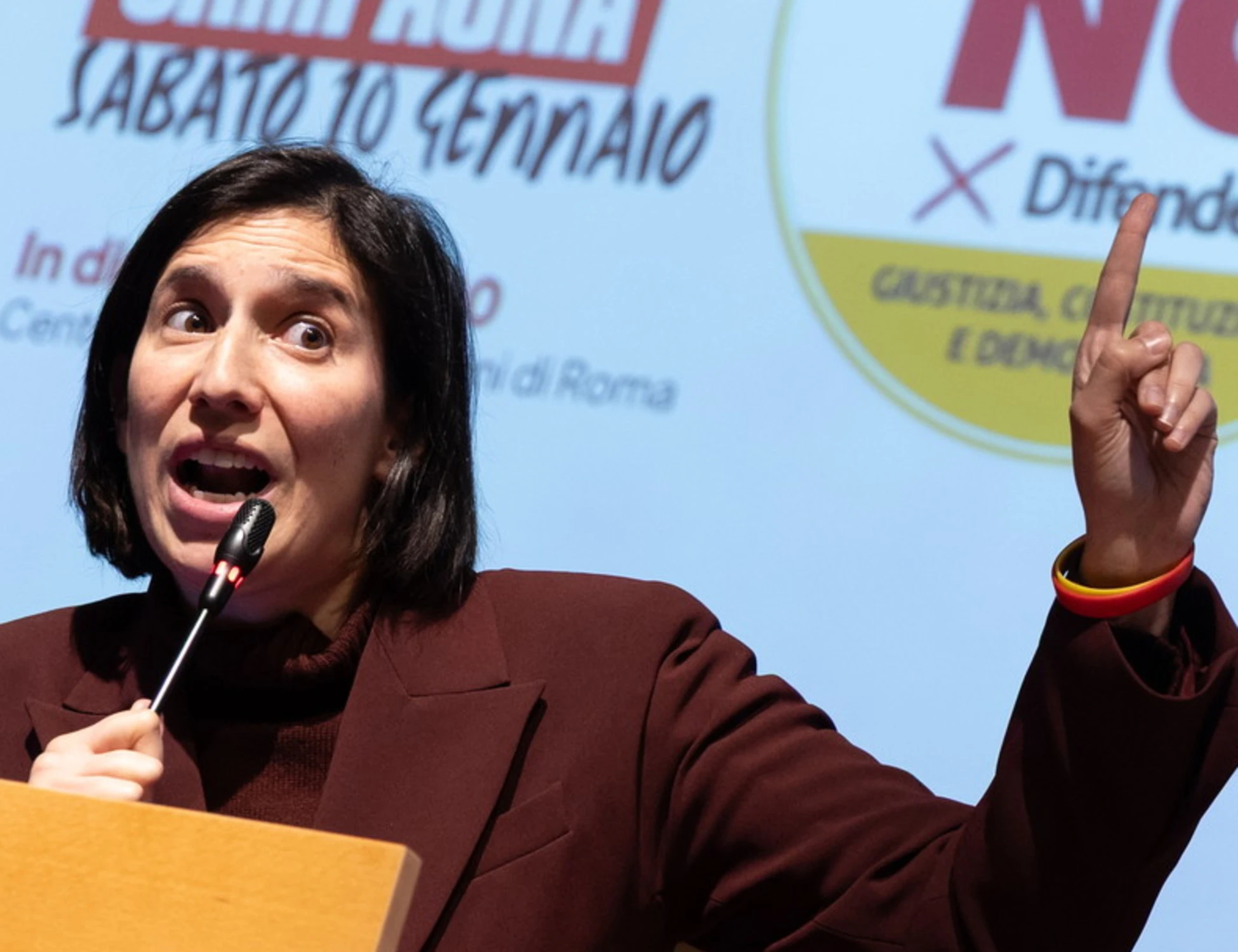 Sondaggio Dire-Tecnè, il Natale punisce il Pd: ecco le ultime cifre