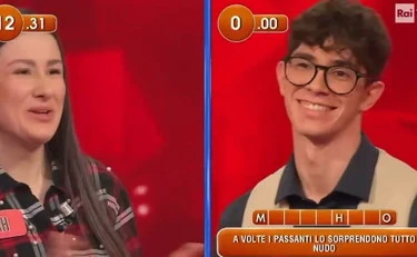 L'Eredità, Paolo: "Tutto nudo!", la sconcertante gaffe a luci rosse