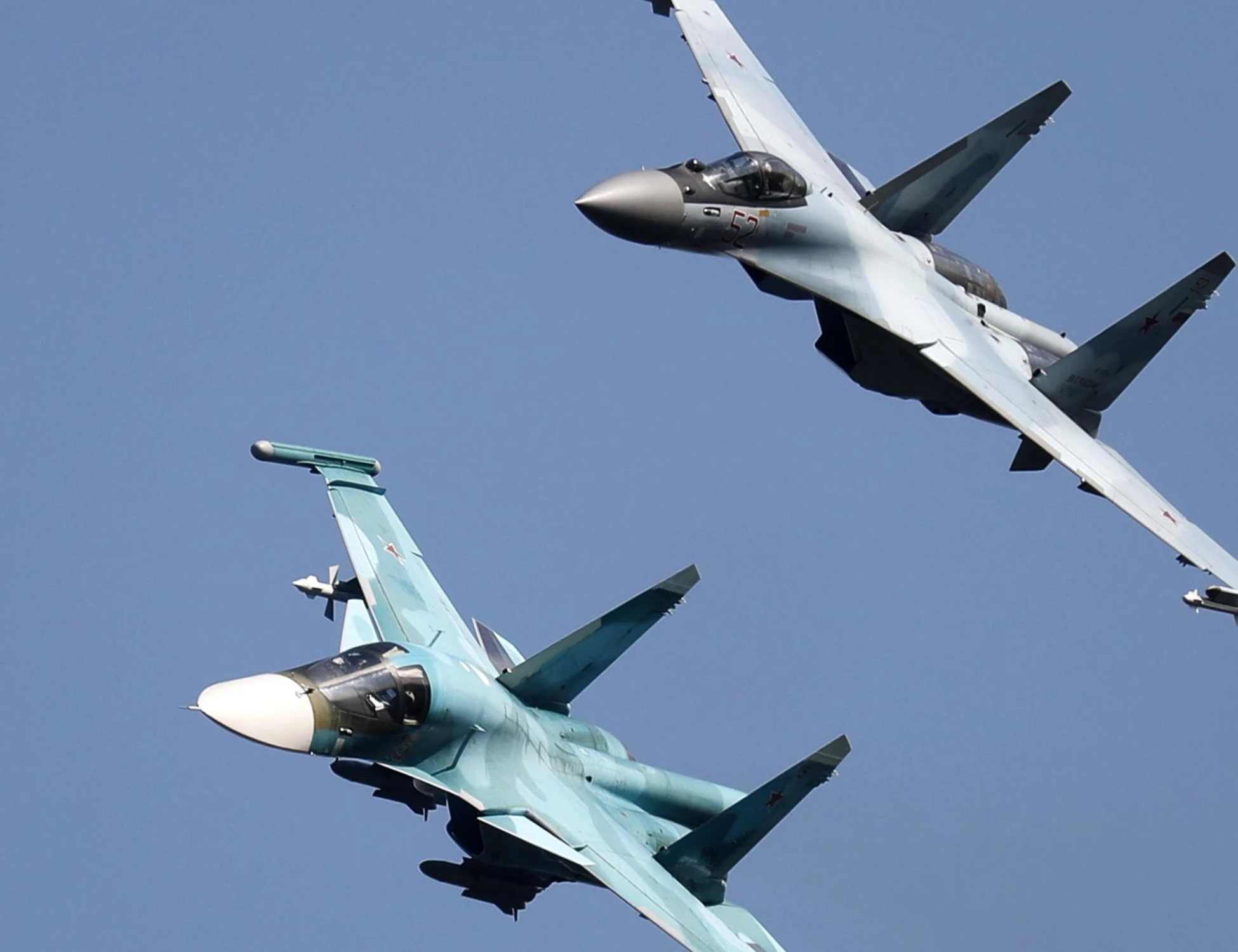 Alaska, 4 jet russi intercettati da caccia Usa: tensione alle stelle