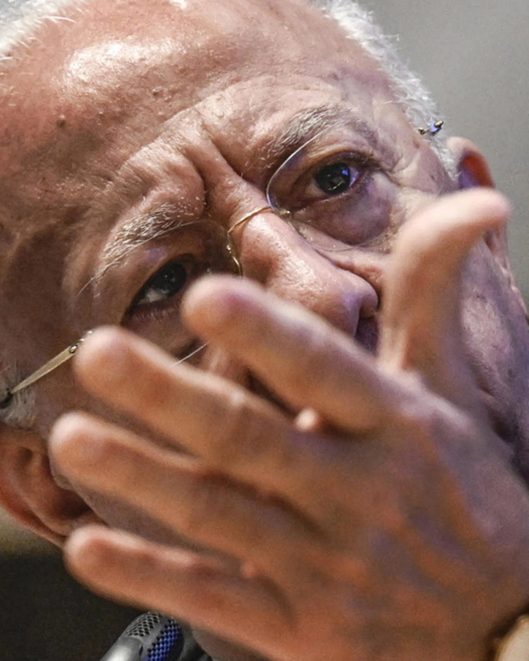 Vincenzo De Luca alla piazza pro-Gaza: "In Italia tanti azzecca-garbugli"