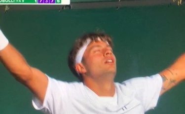 Wimbledon, Cobolli non si ferma: batte Duckworth, delirio-Italia nel giro di pochi secondi