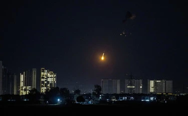 Iran, la diretta. Controllo totale dei cieli. Tra qualche ora...": l'annuncio Usa spazza via l'Iran