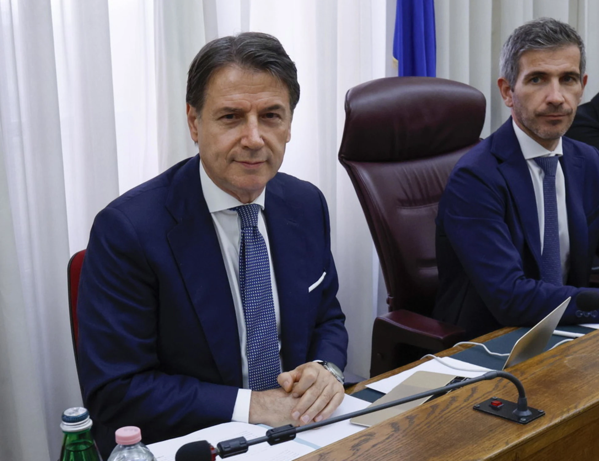 L'auto-elogio di Giuseppe Conte: quasi cinque ore di comizio