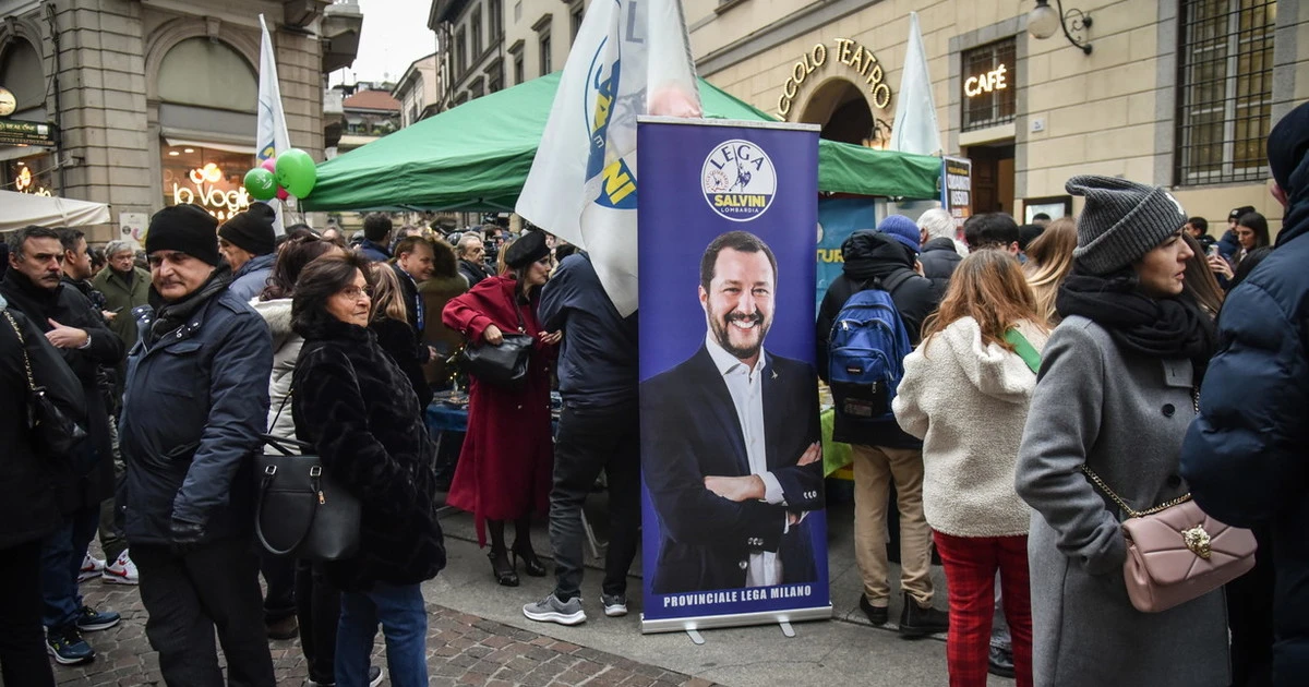 Lega, le mille piazze di Salvini sgambettano la sinistra