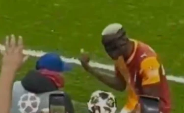 Juventus umiliata dal Galatasaray: Osimhen e il raccattapalle, il gesto clamoroso