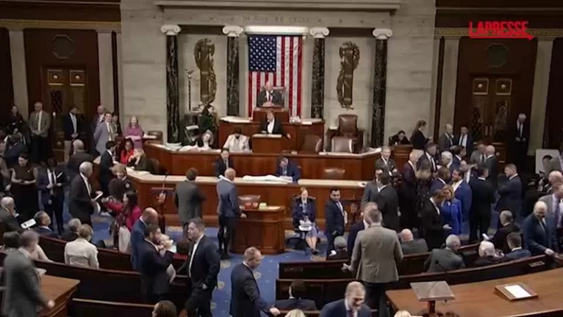 Usa, la Camera boccia i dazi di Trump sul Canada: voto bipartisan e scontro interno