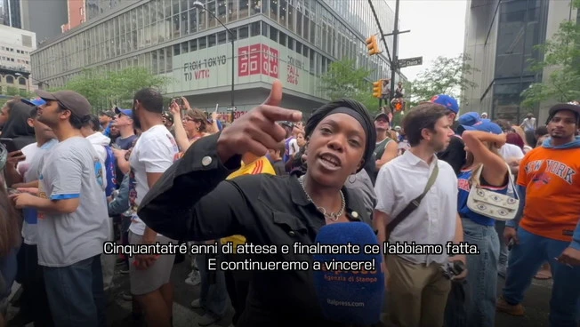 Knicks campioni, migliaia di tifosi felici a New York