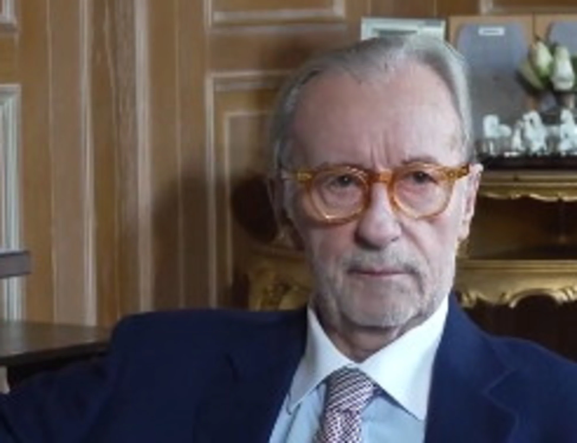 Feltri smonta Schlein: "Non solo politica, cosa c'è dietro gli attacchi a Meloni"