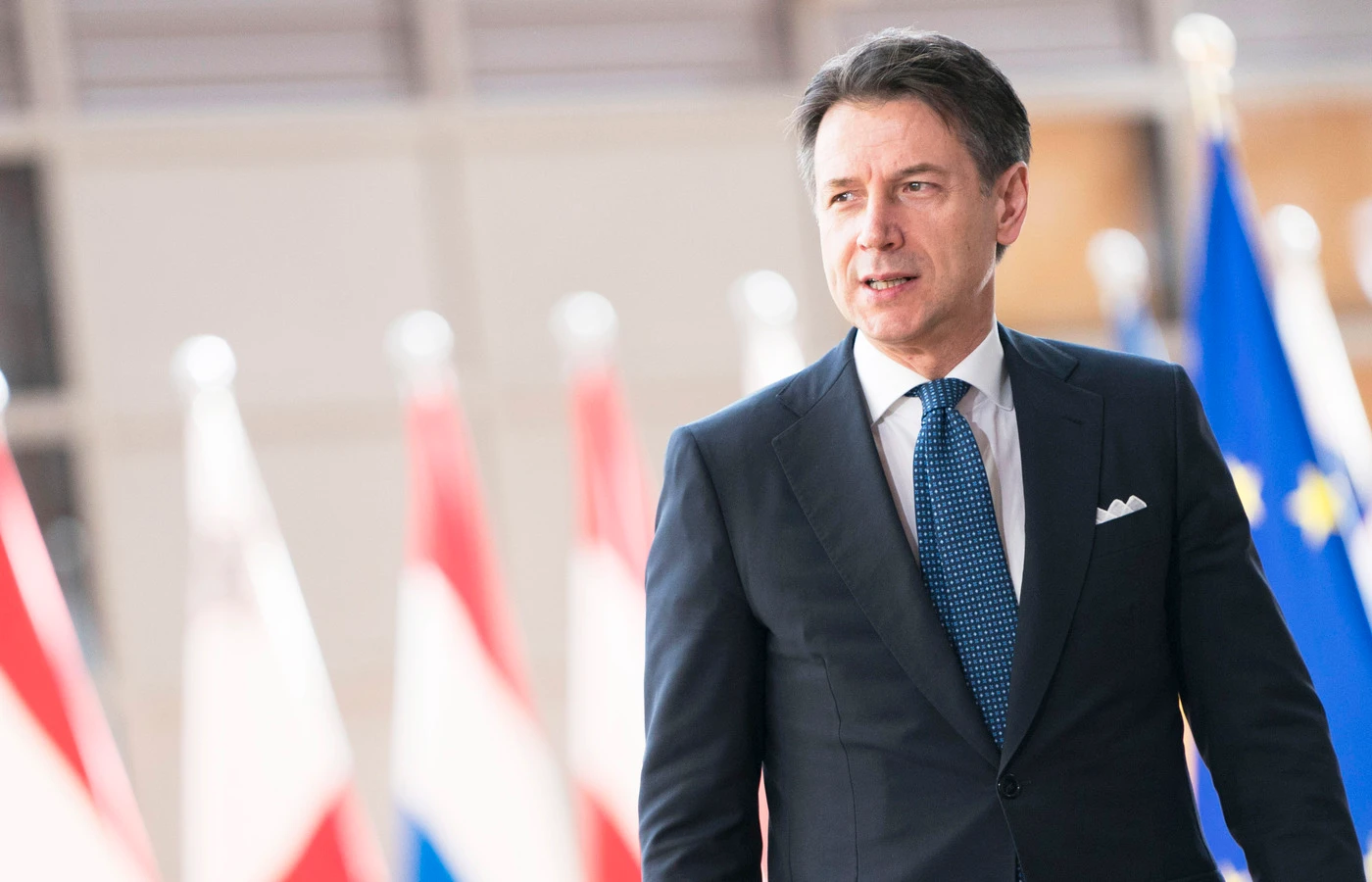 Giuseppe Conte non vuole essere scaricato: dopo il fallimento con Bruxelles segue la linea di Salvini