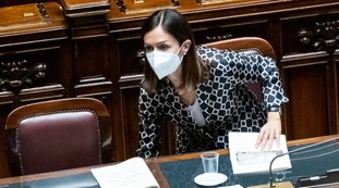 Silvio Berlusconi, Mara Carfagna a un passo dall'addio a Forza Italia: "Frattura"