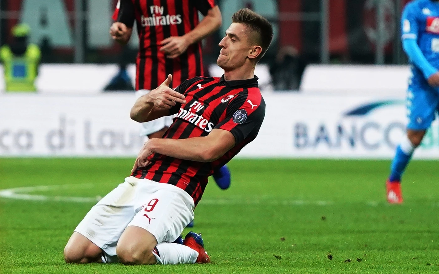 Coppa Italia, Milan in semifinale: super Piatek, doppietta e 2-0 al Napoli