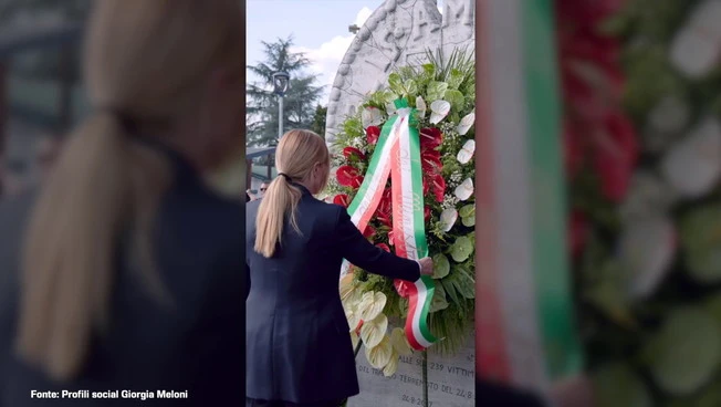 Meloni ad Amatrice "Grazie per l'accoglienza", un anziano si commuove