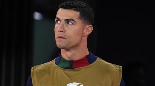 Cristiano Ronaldo, lavorare a casa sua? Ecco quanto paga: stipendio choc