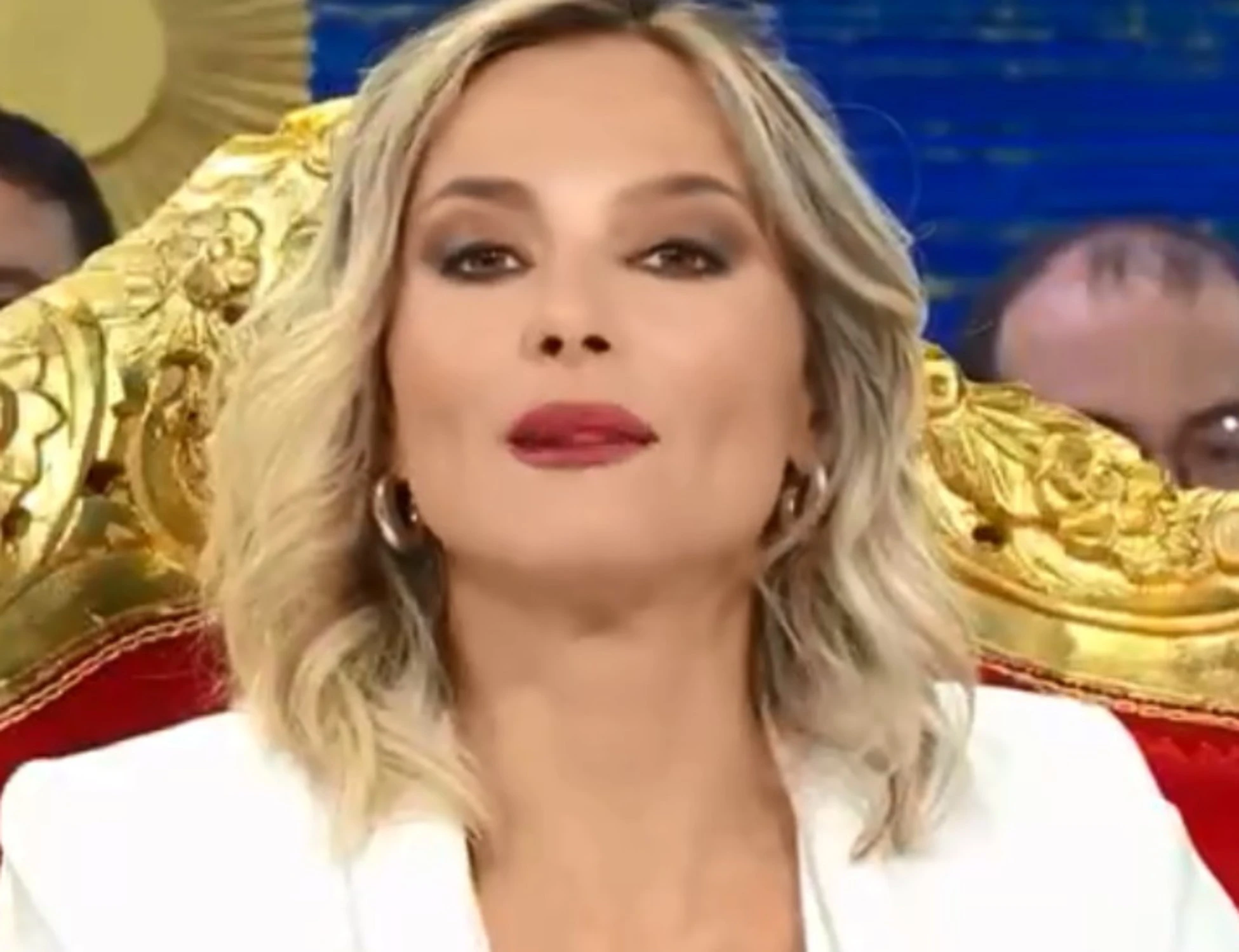 Da noi a Ruota Libera, Fialdini seduta: "In imbarazzo"