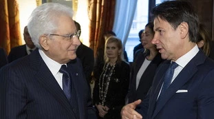 Giuseppe Conte, "così è impossibile governare". Il retroscena, dopo la fiducia, il Vietnam: "Salirà al Quirinale"