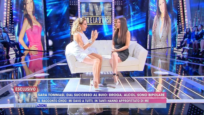 Live-non è la D'Urso, Sara Tommasi spiazzante: "Pensavo di morire, ero un automa piena di cocaina"