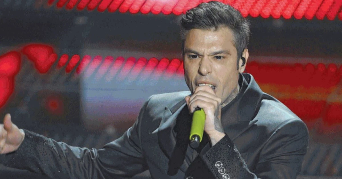 Drammi, malattie, gossip: le sette vite di Fedez