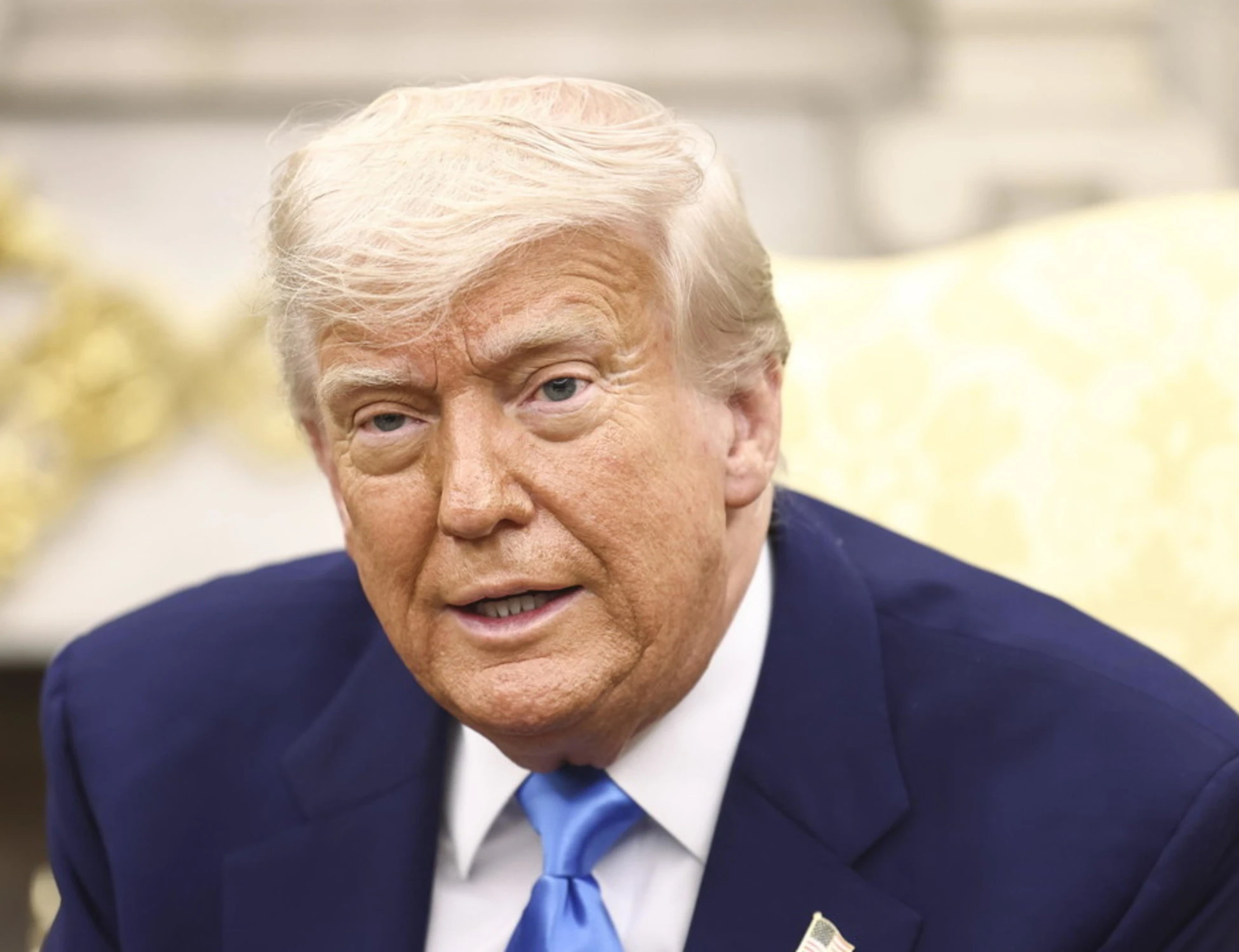 Donald Trump, soldi prima che democrazia: così rilancia la Siria