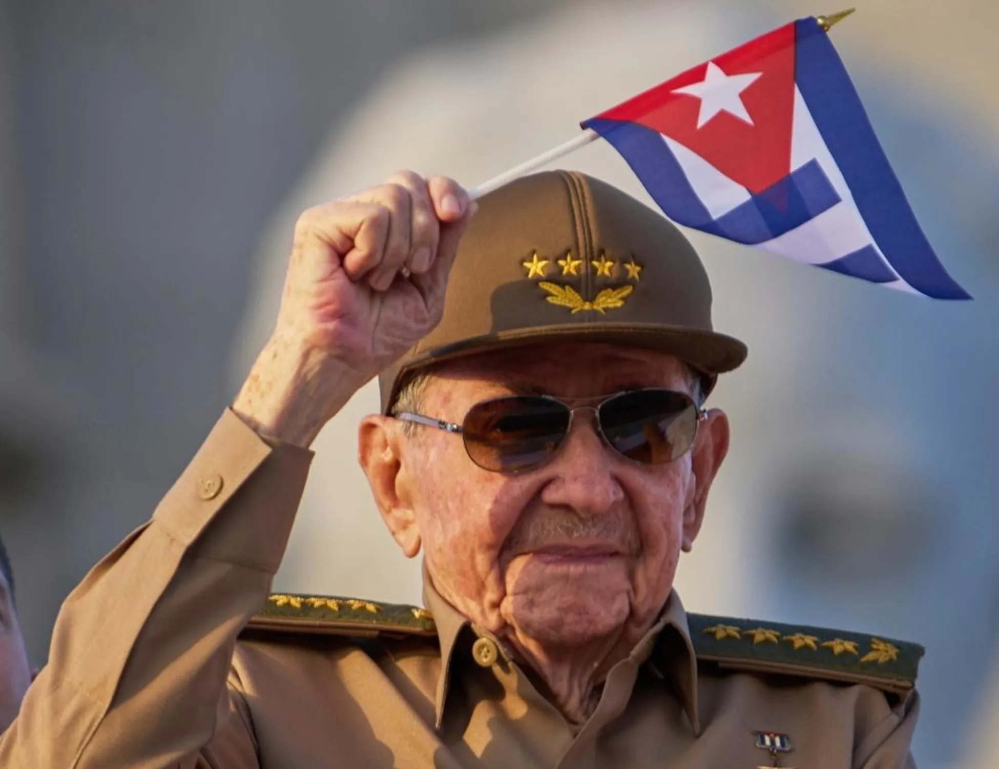 Leggi l'articolo: Clamoroso, gli Usa incriminano Raul Castro. Trump: "Stiamo liberando Cuba!", un terremoto
