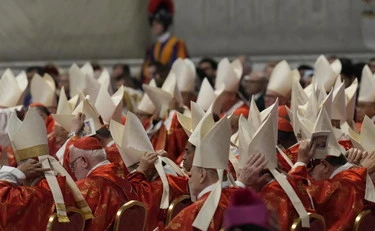 Conclave, la diretta: attesa per l'Extra Omens. Curiosità e statistiche