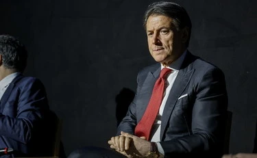 È un bluff: i compagni non cambiano