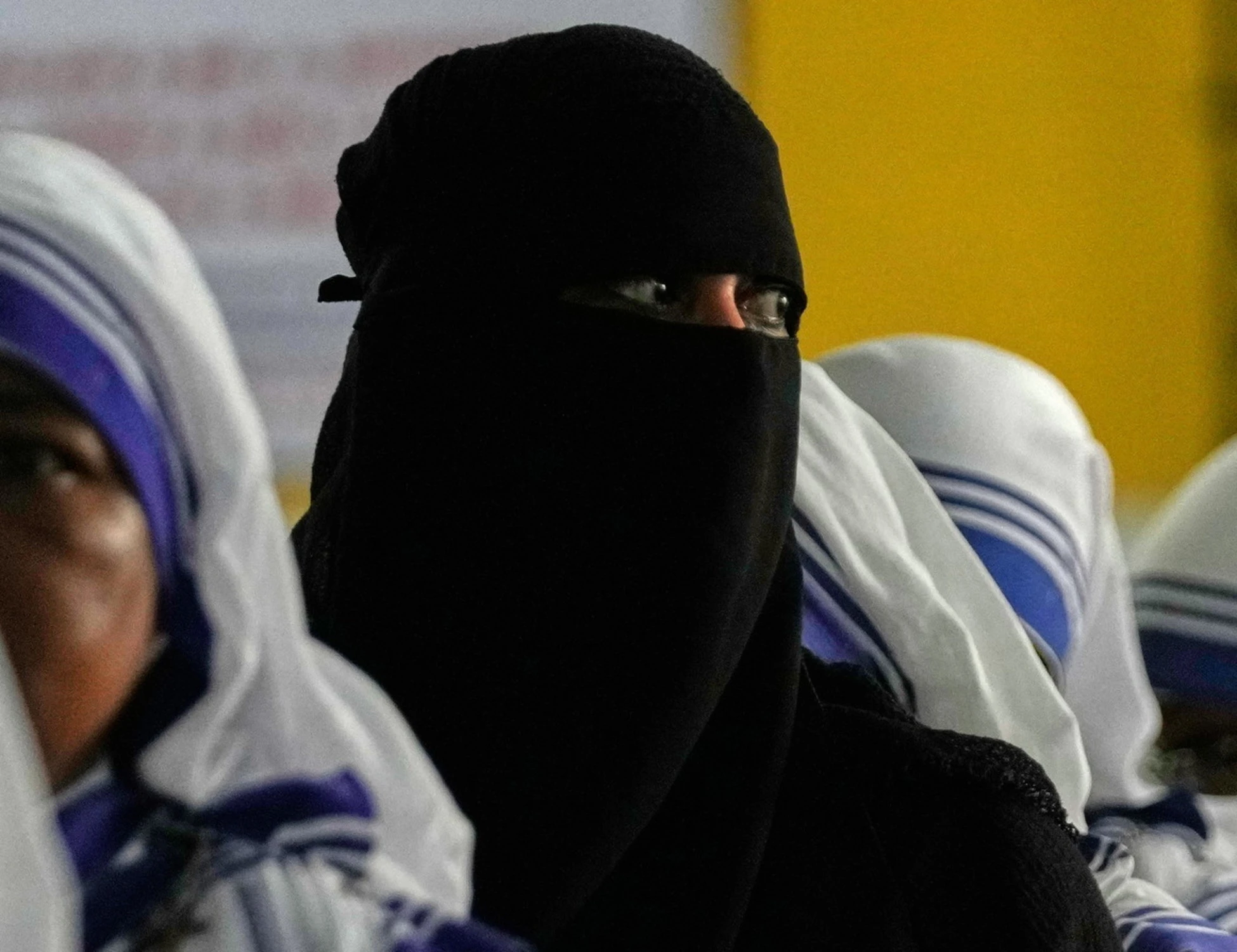 Se le donne di sinistra difendono pure il burqa