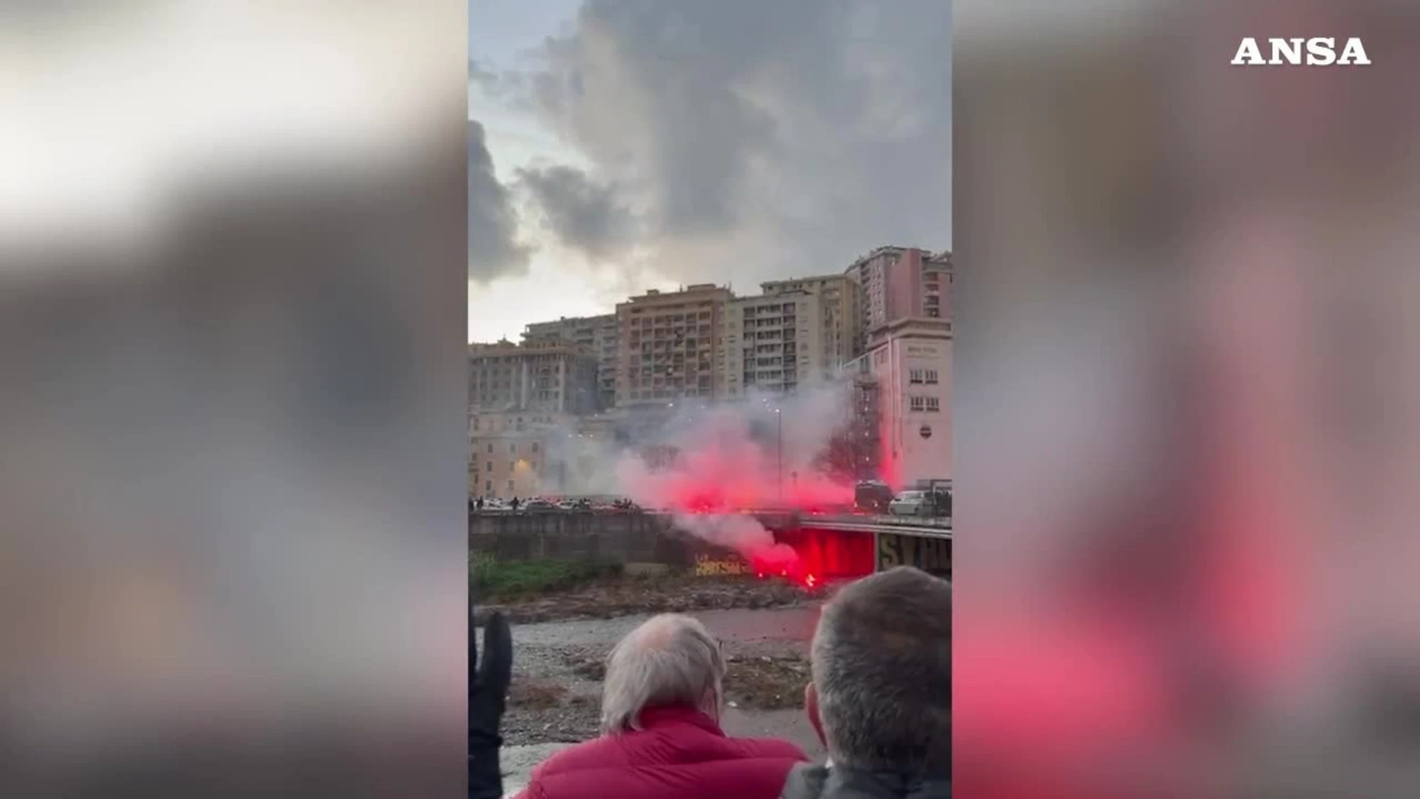 Genoa-Inter, scontri davanti allo stadio: ci sono dei feriti