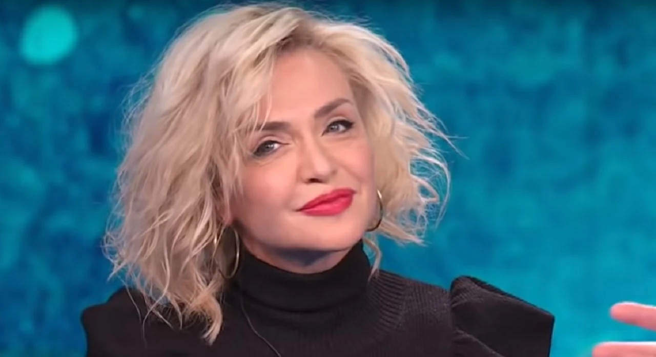 Paola Barale a Io e te: "Sono stata quasi una geisha. Dal punto di vista erotico...", confessioni spinte