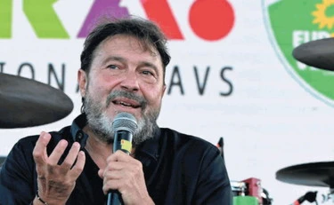 Sigfrido Ranucci, che umiliazione alla festa dei comunisti: per lui solo 4 gatti