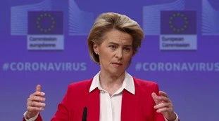 Coronavirus, Ursula Von der Leyen sul vaccino: "Ad aprile fino 50 milioni di dosi. Ma l'efficacia è meno del 70%"